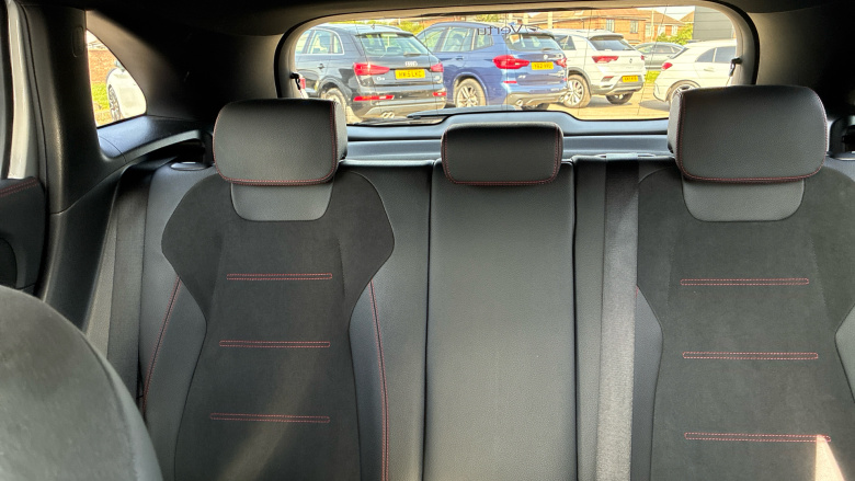 Mercedes-Benz GLA 200 AMG Line 5dr Auto Petrol Hatchback